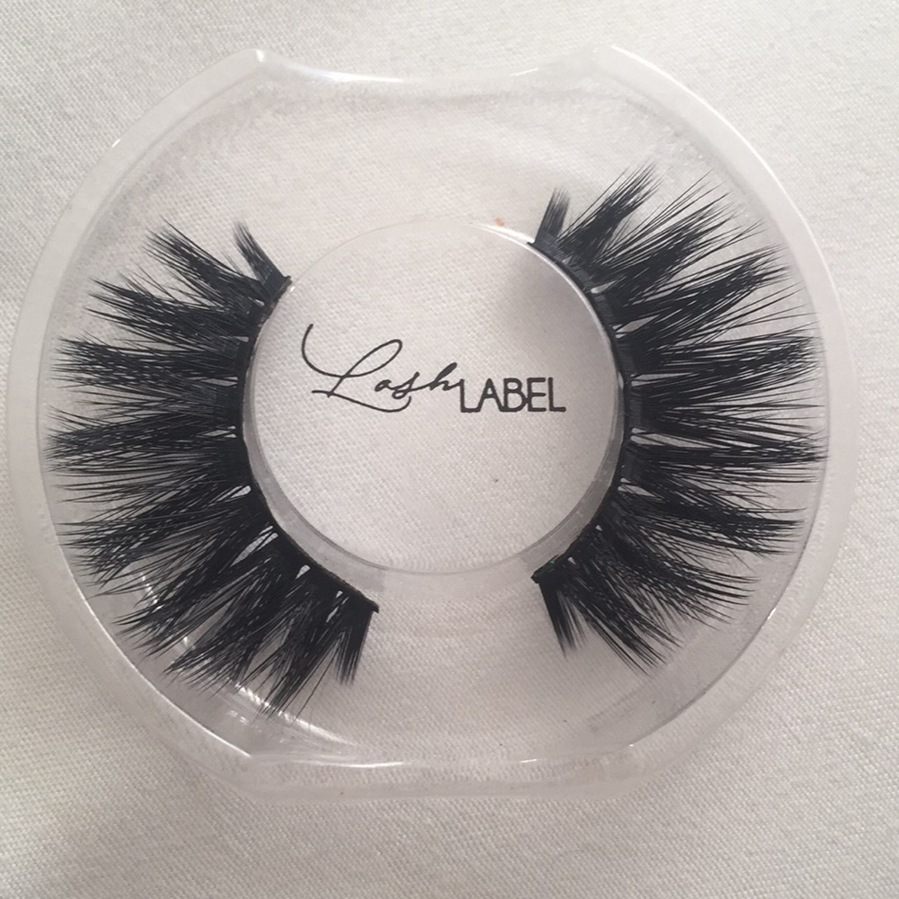 Lash label eyelashes